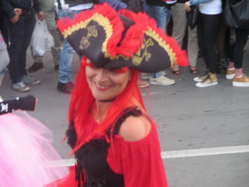 09.jpg